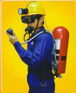點(diǎn)擊查看詳細(xì)信息<br>標(biāo)題：潛水空氣呼吸器型 閱讀次數(shù)：2666