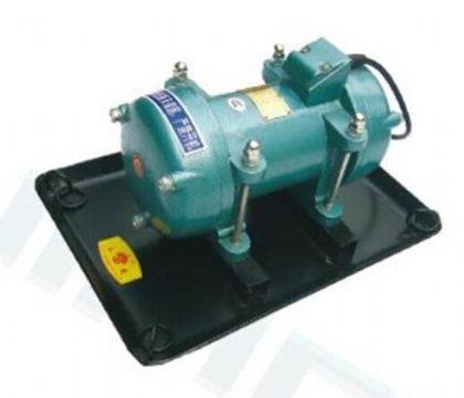 點(diǎn)擊查看詳細(xì)信息<br>標(biāo)題： ZW7/10附著式振動器 閱讀次數(shù)：1838
