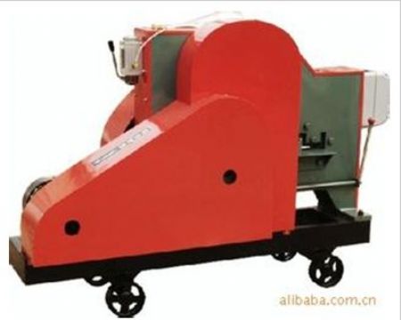 點擊查看詳細(xì)信息<br>標(biāo)題：180型槽鋼切斷機 閱讀次數(shù)：1754